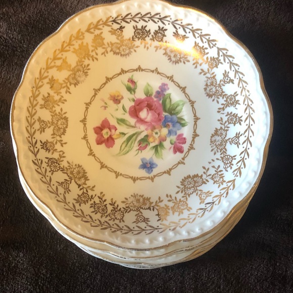 Set of nine 22K Stetson gold lined plates six inch - Picture 6 of 8